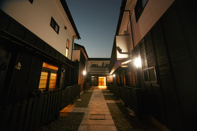 鵠楼0108号室 夜の風景です。