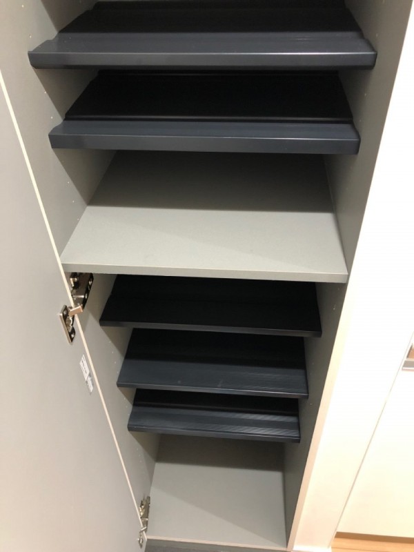 ラブリーレジデンス千葉西3階 玄関