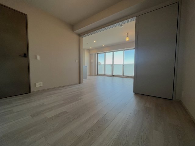 プライムメゾン千葉新町1102号室 リビング