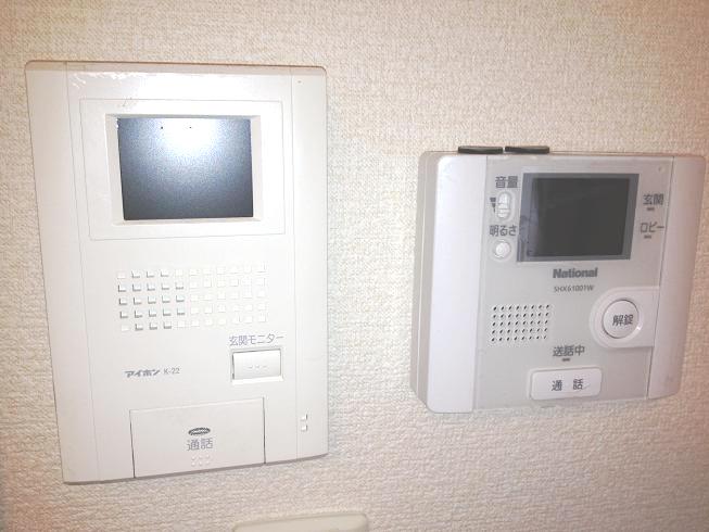 レオパレスアルファード 内観