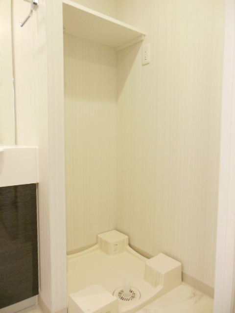 グランド・ガーラ桜木町駅前7階 室内洗濯機置場