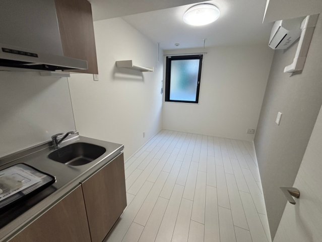 ホワイトセラス303号室 リビング