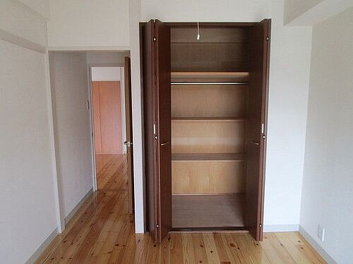 レスポワールみずほ台 クロゼット(洋室約6.5畳)　※前回募集時2017.6撮影