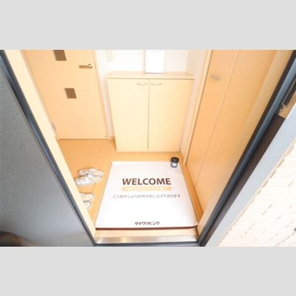 メゾンローレル　Ⅰ 201号室 玄関