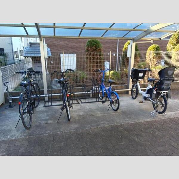 ゲートパレス 駐輪場