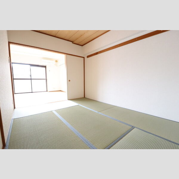 ルーチェ緑が丘A106号室 同建物別部屋の参考画像