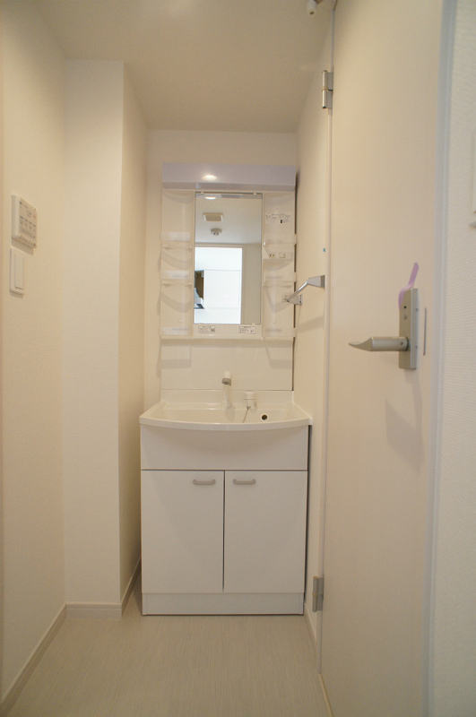 リブリ・DJ 洗面