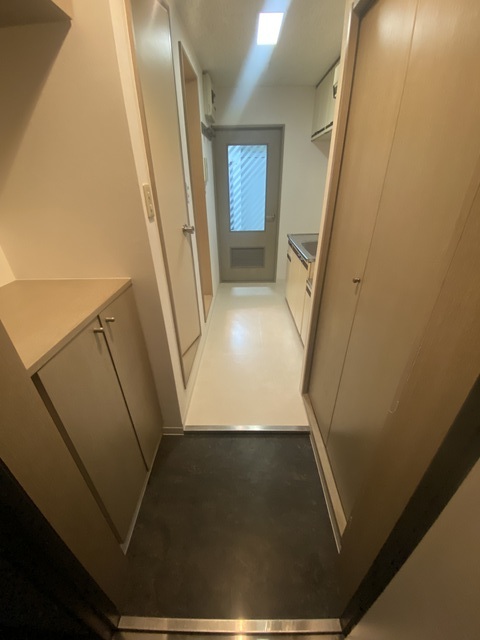 ヴィラＴＭ0302号室 玄関