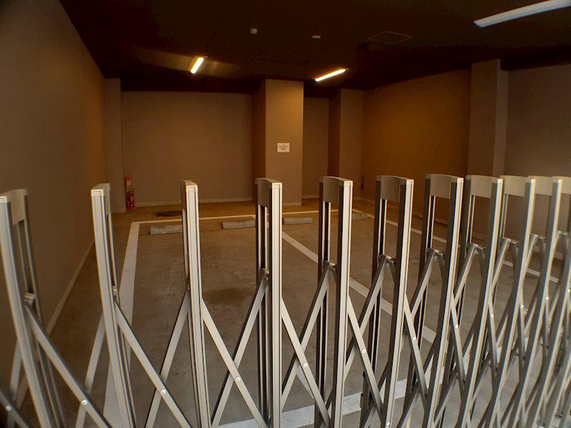 レジディア文京本郷 駐車場