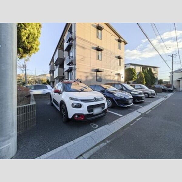 フレンドハウス23　A 駐車場