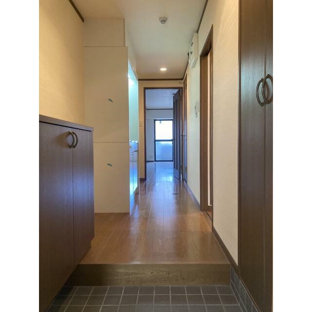 シャトルセンター南 玄関