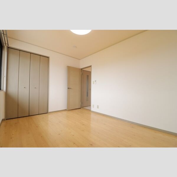 セジュールグランデ　Ⅴ205号室 洋室6帖①