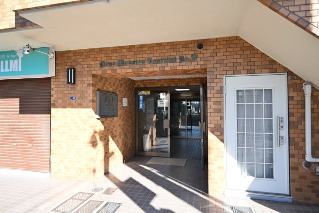 ライオンズマンシヨン鶴見第二 エントランス