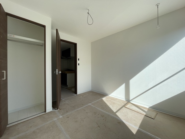 ＰＩＮＥＳ平和台0201号室 リビング