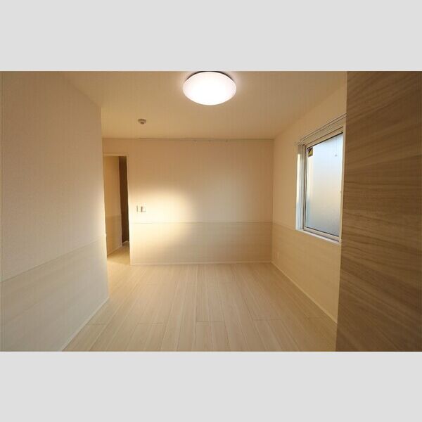 D-KISARIA　EⅠ102号室 洋室