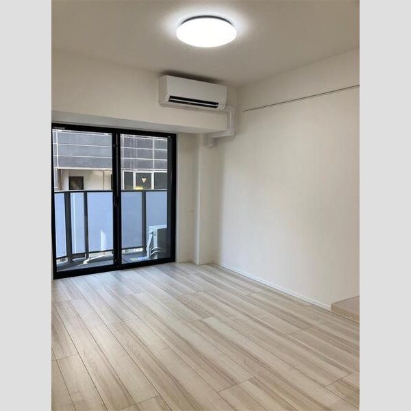 S-RESIDENCE新宿御苑504号室 玄関