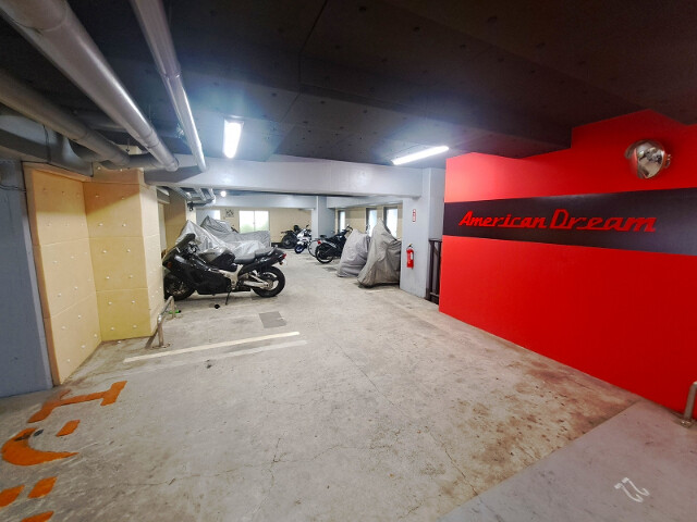 アメリカンドリーム 駐車場