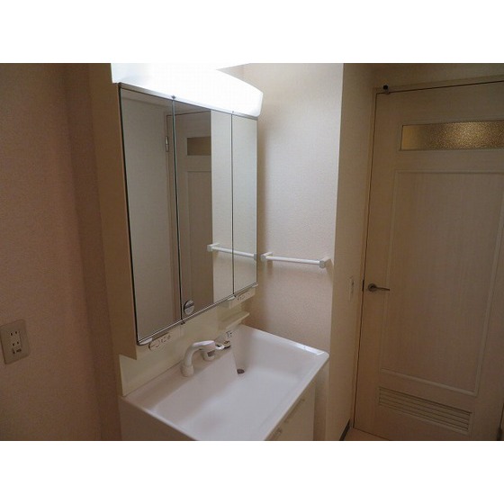 サングランパ0403号室 独立洗面化粧台