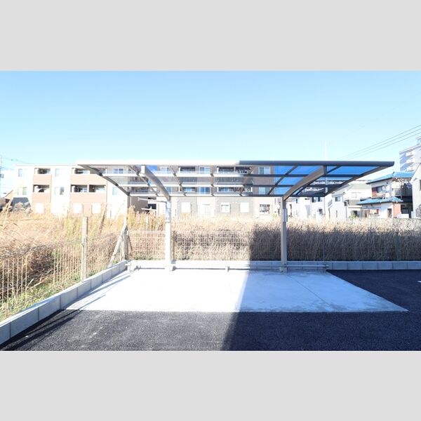 ウィステリア 駐輪場