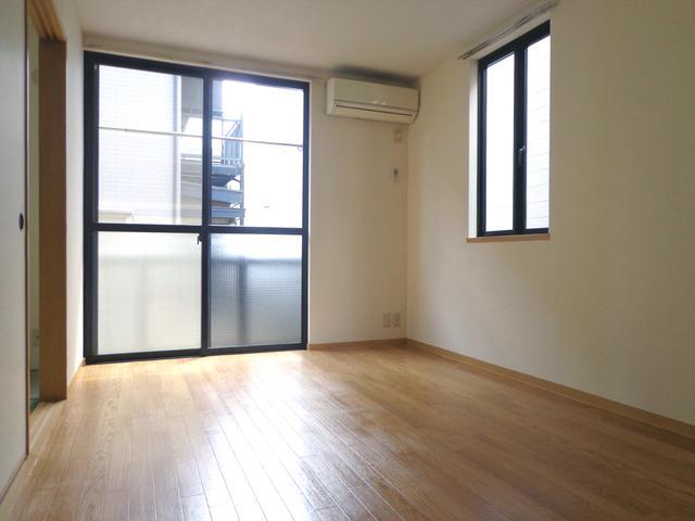 ガーデンハイム1階 内観