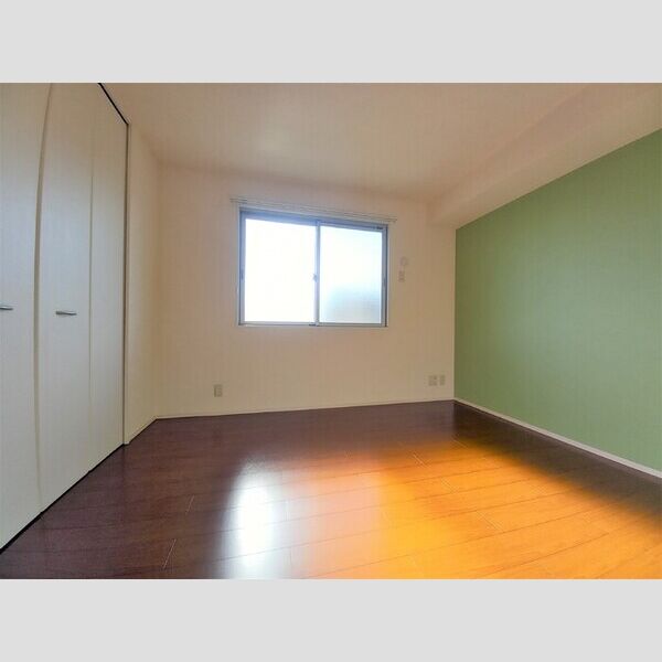 愛宕ビューハイツ303号室 洋室