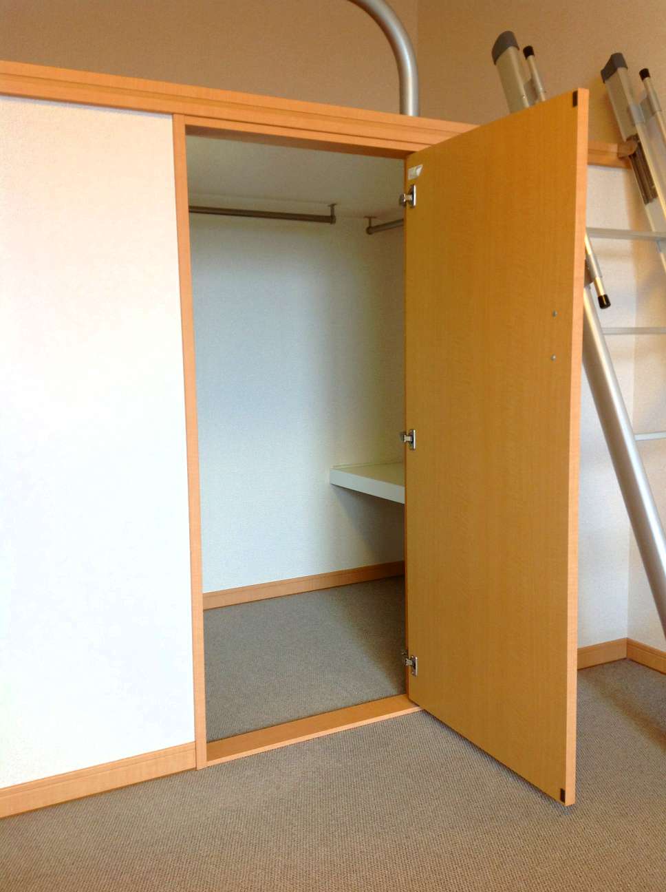 レオパレス夕映え 内観