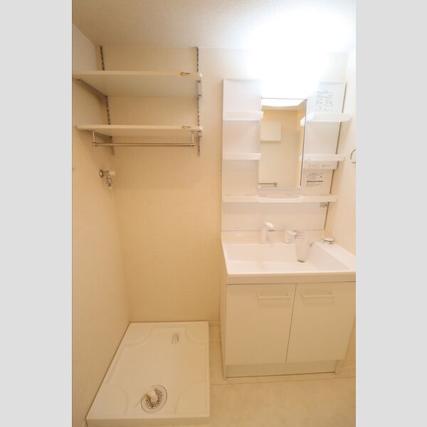 クレール西大宮203号室 洗髪洗面化粧台