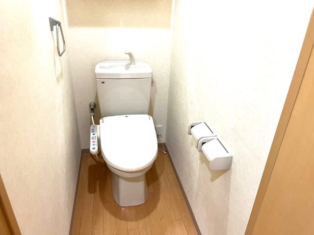 スカイヒルズ　アキ シャワー付トイレ