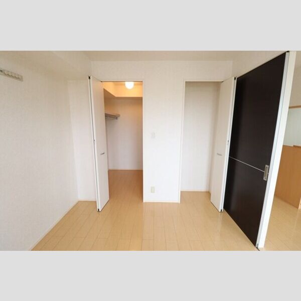 プリムローズ205号室 ウォークインクローゼット