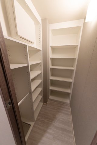 プラウドフラット浅草アベニュー1501号室 Aタイプ玄関収納