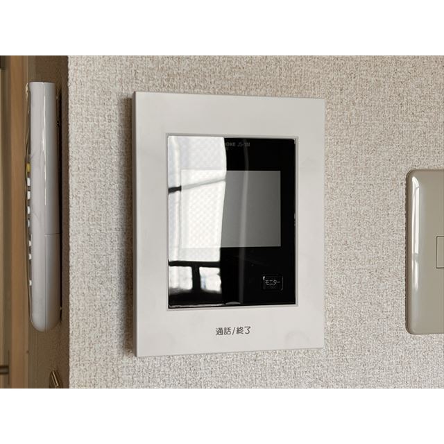 セザール第2三ノ輪305号室 モニター付インターホン