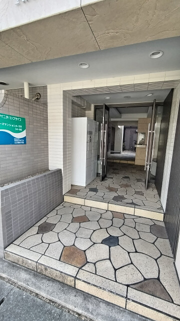 ローズマンションＡ－２８(A-028)3階 エントランス