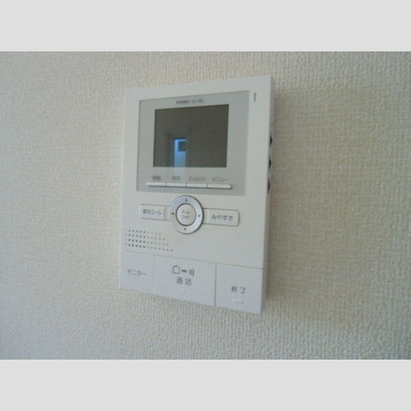 べべソラーナ201号室 201(モニター付インターホン)