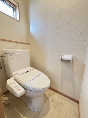 グランリッツ府中小柳町0201号室 トイレ