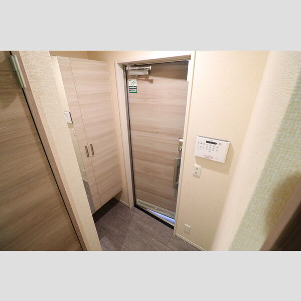 Plum tree garden G202号室 玄関