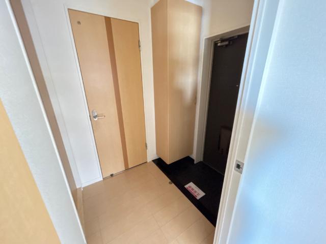 アンビシャス千葉城前 玄関