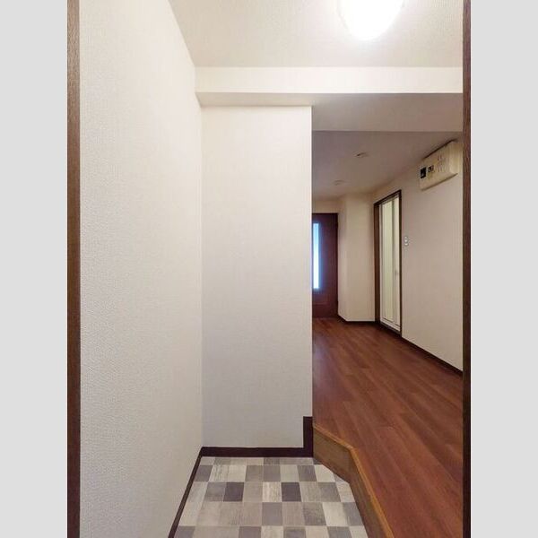 フルリール 玄関