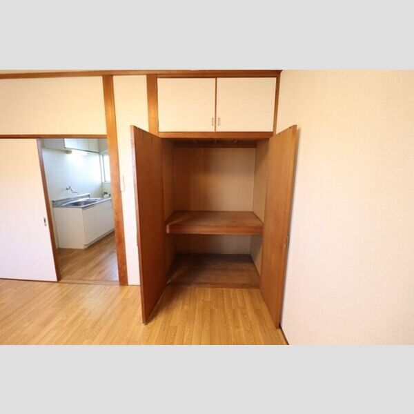 メゾンエクシード203号室 収納