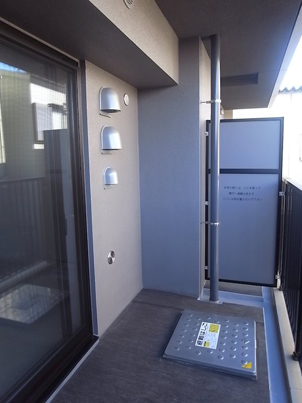 ＣＡＳＡＳ　ＧＡＲＤＥＮ3階 バルコニー