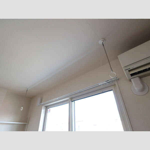 maison楓　Ⅱ202号室 室内物干し