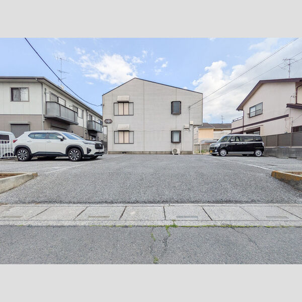 ライフタウニーB街区　6号棟 駐車場