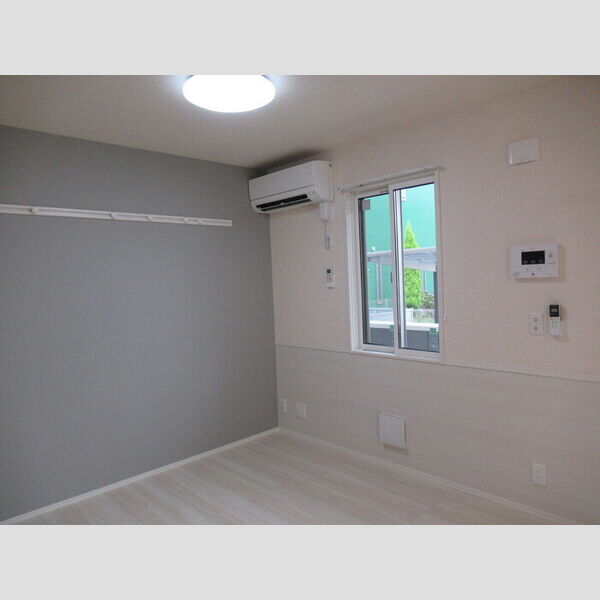 ソル ド レーヴ アッシュ105号室 洋室