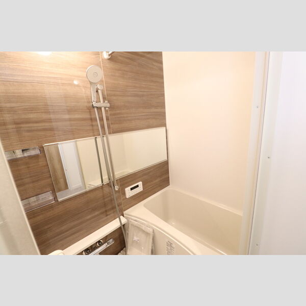 ルミナス所沢202号室 バスルーム