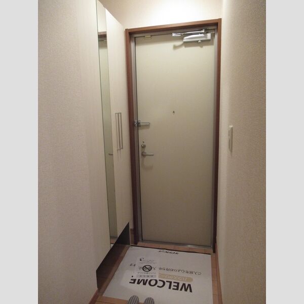 エスペランサA 玄関