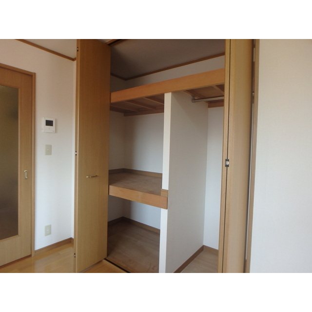 サン・スプリング 内観