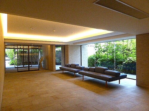 ライオンズ船橋本町マークスフォート8階 ロビー　※前回募集時／2024年5月の写真