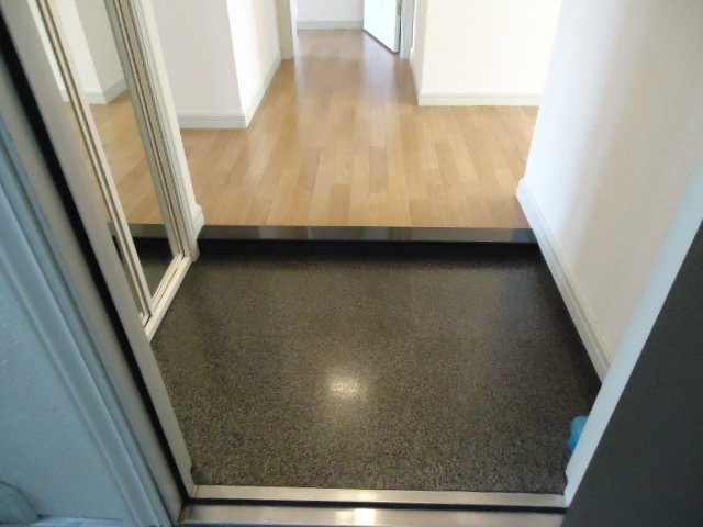 フォートヴィラⅡ101号室 玄関