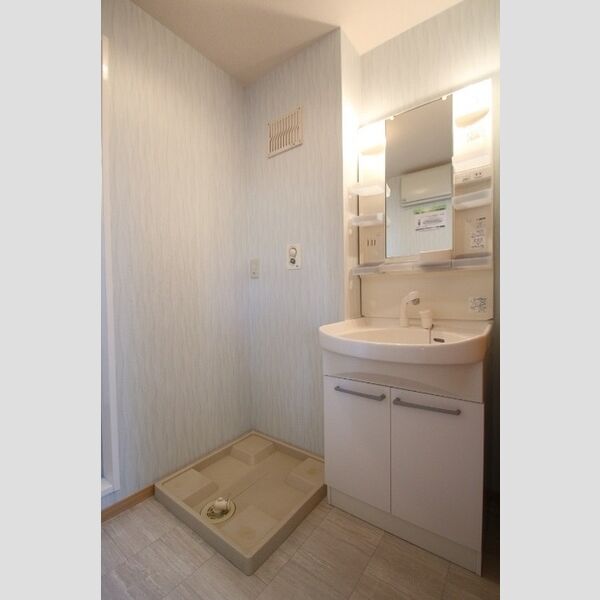 ジュネセゾン201号室 独立洗面台