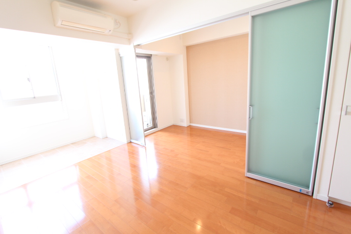 プライムアーバン池袋 リビング