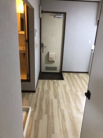 イルマーレ１番館 玄関